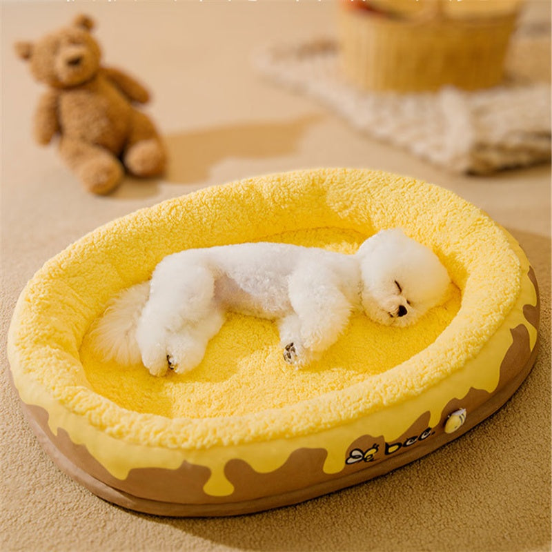 Four Seasons Warm Sleeping Dog Bed