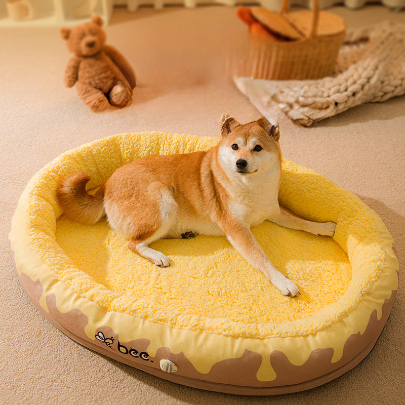 Four Seasons Warm Sleeping Dog Bed